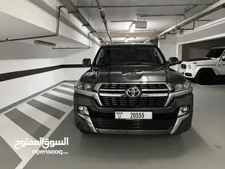  1 Toyota Land Cruiser Grand touring