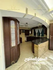  17 شقة سوبر ديلوكس - خلدا - 4نوم 2ماستر - 220م داخلي - ترسات واسعة 250م -