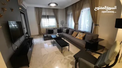  9 شقة مفروشة للإيجار 240م2 ( Property 43226 )-175129170