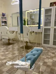  2 صالون سيدات شبه جديد بكامل معداته للبيع بسعر مغري جدا جدا جدا