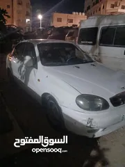  3 دايو لانوس نظيفة 2001 لونها أبيض للبيع