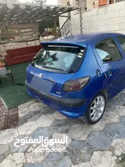  4 بيجو 206 موديل2001 جير عادي ماتور 1600 للبيع المستعجل