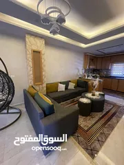  2 كنب للبيع شبه جديد