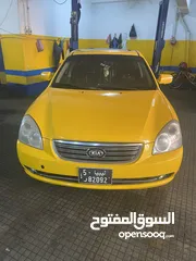  4 سائق تاكسي داخل طرابلس 