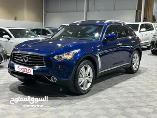  1 Infiniti QX 70 V6 3.7