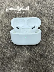  2 سماعات ابل AirPods Pro one الأصليات ع الفحص بسعر مغري