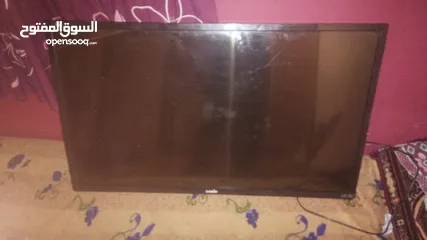  1 شاشه مستخدمه للبيع نوع سمكس استخدم سنه واشهرين