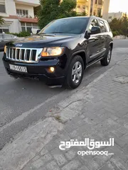  4 Jeep Grand Cherokee 2011                                                          Laredo 4x4