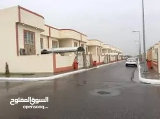  3 بيت في مجمع الامل السكني للبيع