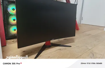  1 شاشة مستعملة وشغالة بحالة ممتازة جدا موصفات 0.5 ms 165 hz طول والعرض ؟ شغالة بيجي معاه كابل POWER