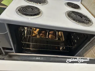  4 Electric stove and oven
