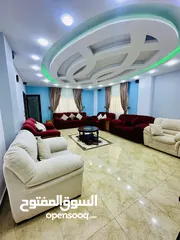  1 طقم كنب دب11 مقعد بحالة ممتازه