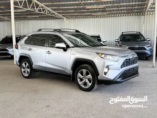  11 تويوتا راف فور ((2021)) XLE بريميوم، بطاريه ليثيوم، فل كامل، فورويل، حرة، بحالة الوكاله، بسعر مميز..