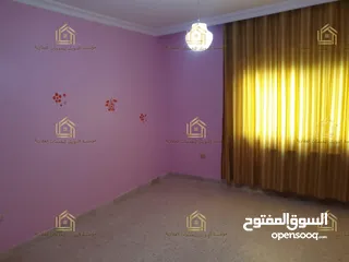  9 شقة فارغة - الجاردنز - 3نوم - 186م