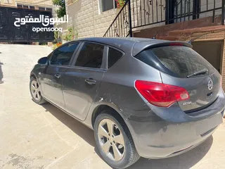  1 اوبل استرا 2012