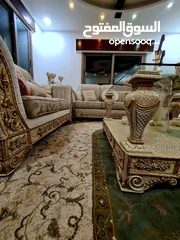  20 Sofa set ITALYطقم كنب ايطالي فاخر  نخب4 قطع 7   مقاعد و 4 قطع.  1 كبير + 3 طاولات ممتازة من الكويت