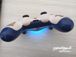  6 ايد ابلاستيشن 4مستعمل بحاله جيده جدا جدا اقرأ الوصف مهم