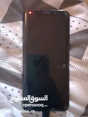  1 جلكسي s9 الجهاز شغال بحاله ممتازه جدا لاكن الشاشه الاماميه مكسوره مطلوب فيه 30 ولجاد بنراعيه ف السعر