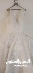  1 بدلة عروس للبيع بسعر مغري