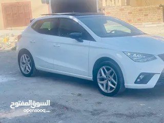  10 سيت إبيزا إف آر