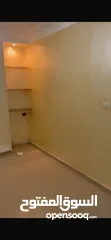  3 ثلاث غرف نوم غير مفروشةً