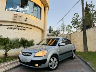 3 كيا برايد 2008 اوتماتك بحالة ممتازة ماتور 1600 صلاة النبي سيارة اقتصادية جدا الله يبارك ..