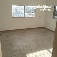  4 منزل للبيع طابق ثاني على شارع رئيسي في ايدون على إشارة ايدون