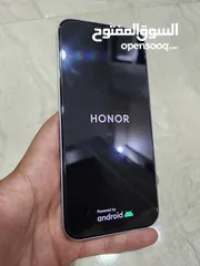  3 Honor X8b 512/8 بحالة ممتازة مع الكرتونة  وكامل أغراضه وعدة كفرات ولزقة حماية أصلية ضد الكسر