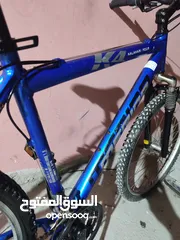  2 دراجات هوائيه بحالة ممتازه