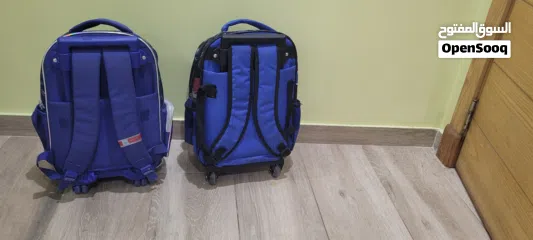  20 حقيبة اولاد مدرسية ذات جودة عالية و استعمال و حفاظ على الحقيبة بحالة ممتازة شبه جديدة و لا عيوب