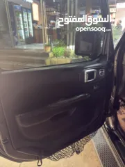  9 جيب رانجلر روبيكون صحارى