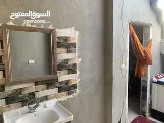  12 بيت للبيع مستقل وقوشان مفروز