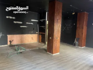  6 محليين للايجار في رام الله التحتا بحالة جيدة جدا وبسعر جيد