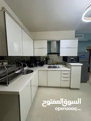  17 شقه فاخره مفروشه للإيجار في دير غبار