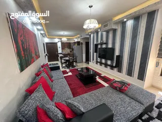  19 شقة مميزه للايجار ش الجامعه