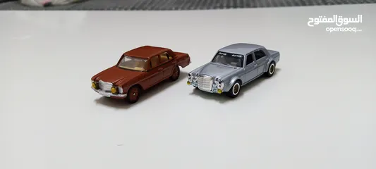  17 مجسمات سيارات معدنية حجم 1/64 مناظر للمكاتب