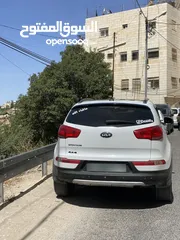  5 كيا سبورتاج 2011 نظيف