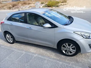  4 هيونداي i30 موديل 2013 للبيع