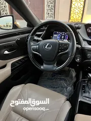  16 لكزس ES350 LUXURY 2020 بممشى 50الف كيلو فقط