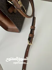  9 شنطة يد مايكل كورس Michael kors hamilton extra small logo satchel bag