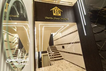  5 شقة للبيع طابق اول مساحة 215متر في المدينة الرياضية ضاحية الرشيد خلف مختار مول بلقرب من مجمع الروضة.
