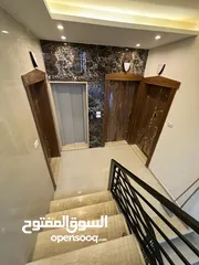  18 شقة شبه أرضية أمامية يسار مع ترس ومدخل مستقل للبيع في طبربور أبو عليا
