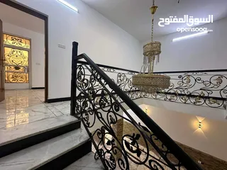  8 للبيع دار سكني مساحه 150 واجهه 6 موقع السيديه  ضهر شارع النخل