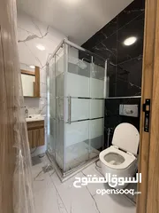  23 شقه طابق أول م 144متر  للبيع بسعر مميز في جبيهه حي المنصور مقابل جامع خديجه أم المؤمنين