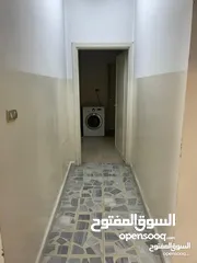  11 شقة فارغة للايجار