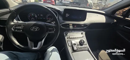  9 سانتافيه هايبرد