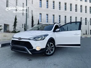  11 ميني جيب مميز هيونداي اكتف للبيع