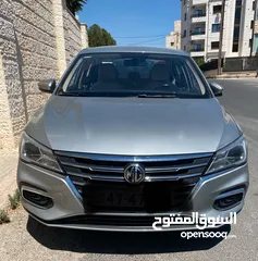  5 سيارة MG 5، لون سلڤر، فحص كامل، وارد الشركة، كفالة الشركة، بنزين اقتصادية جدا