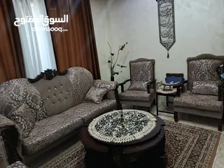 2 غرف ضيوف وغرفة نوم  للبيع بشكل كامل الغرفه الرجاء قراءة تفصيل