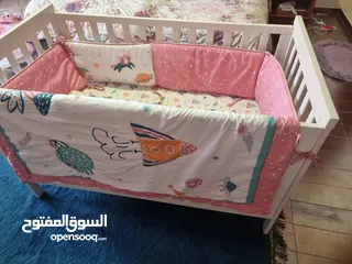 2 سرير اطفال بيبي خشبي مع فرشته
